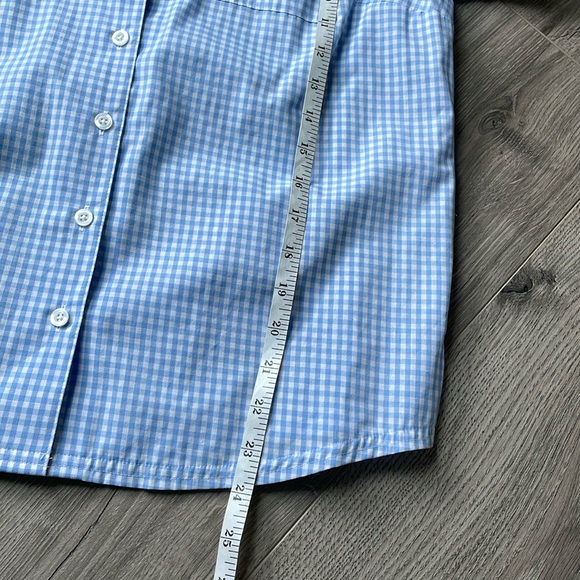 Karen Scott Light blue short sleeved Checkered Button-down top. - Picture 5 of 5